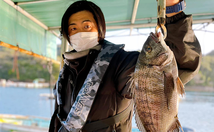 カキチヌ釣りで本命の他70cm級マダイ【三重】イカダ＆海上釣り堀の最新釣果