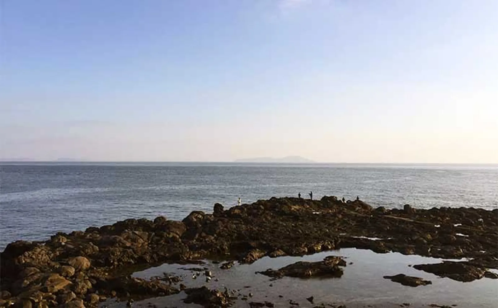 壱岐島は【異次元の釣りの楽園】　漁港で50cmアジに磯で1m超ヒラマサ狙える