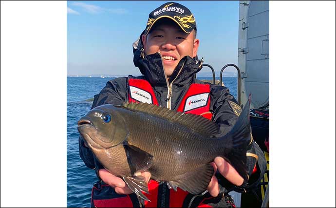東京湾のフカセ釣りで40cm級クロダイにメジナ手中【神奈川・アシカ島