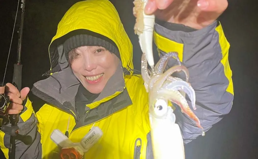 夜の堤防ヤリイカエギング釣行で胴長32cm頭に9匹ゲットに大興奮【福井】