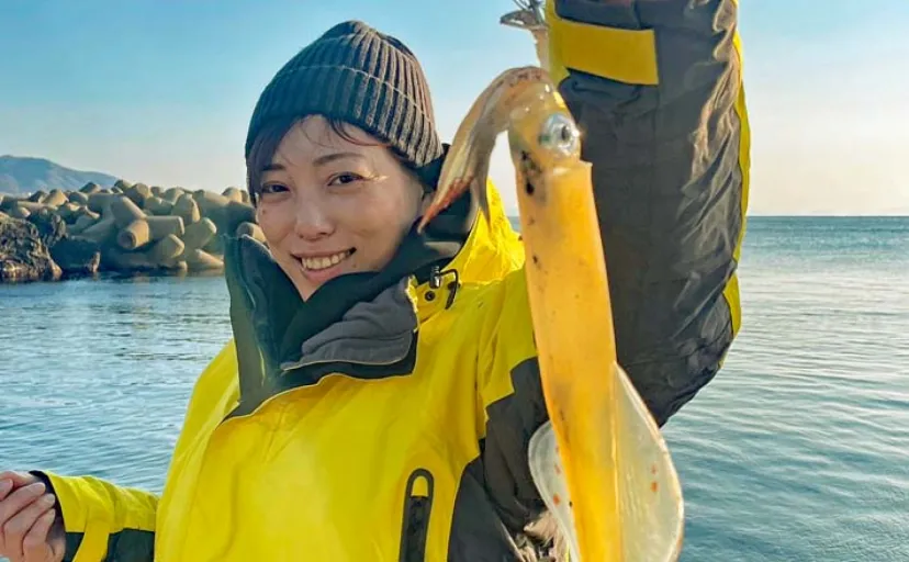 堤防からのヤリイカエギング釣行で胴長33cm頭に本命6匹キャッチ【福井・越前海岸】