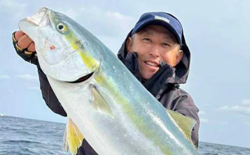 ジギング釣行で7kg級ブリキャッチ【福井・あみや渡船】船中良型青物が続々
