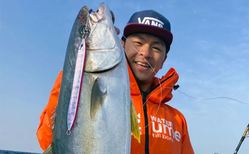 ジギング＆キャスティング釣行で8kg級頭に春のヒラマサ連打【福岡】熟成刺身に舌鼓