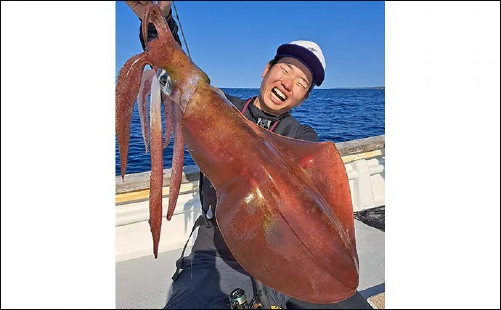 遠征ティップランエギング釣行で2.5kg「レッドモンスター」登場【沖縄】