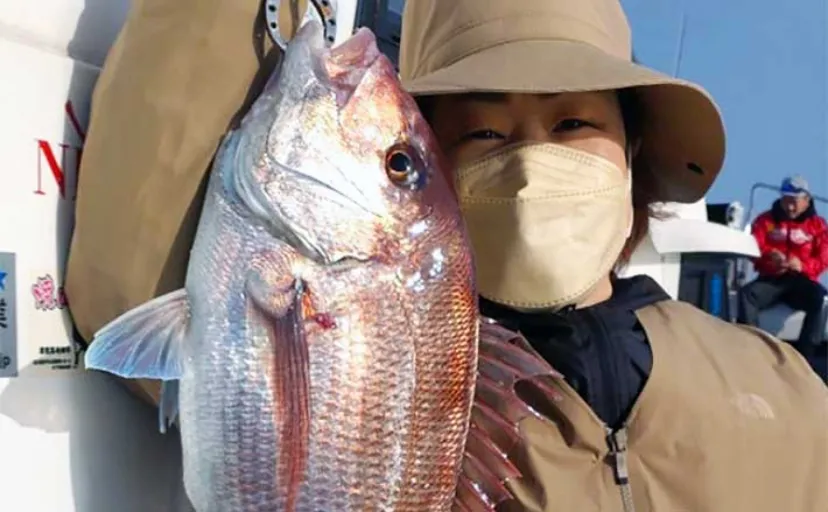 【釣果速報】マダイにブリにヒラメが入れ食い！タイラバ＆ジギング船で爆釣（福井）