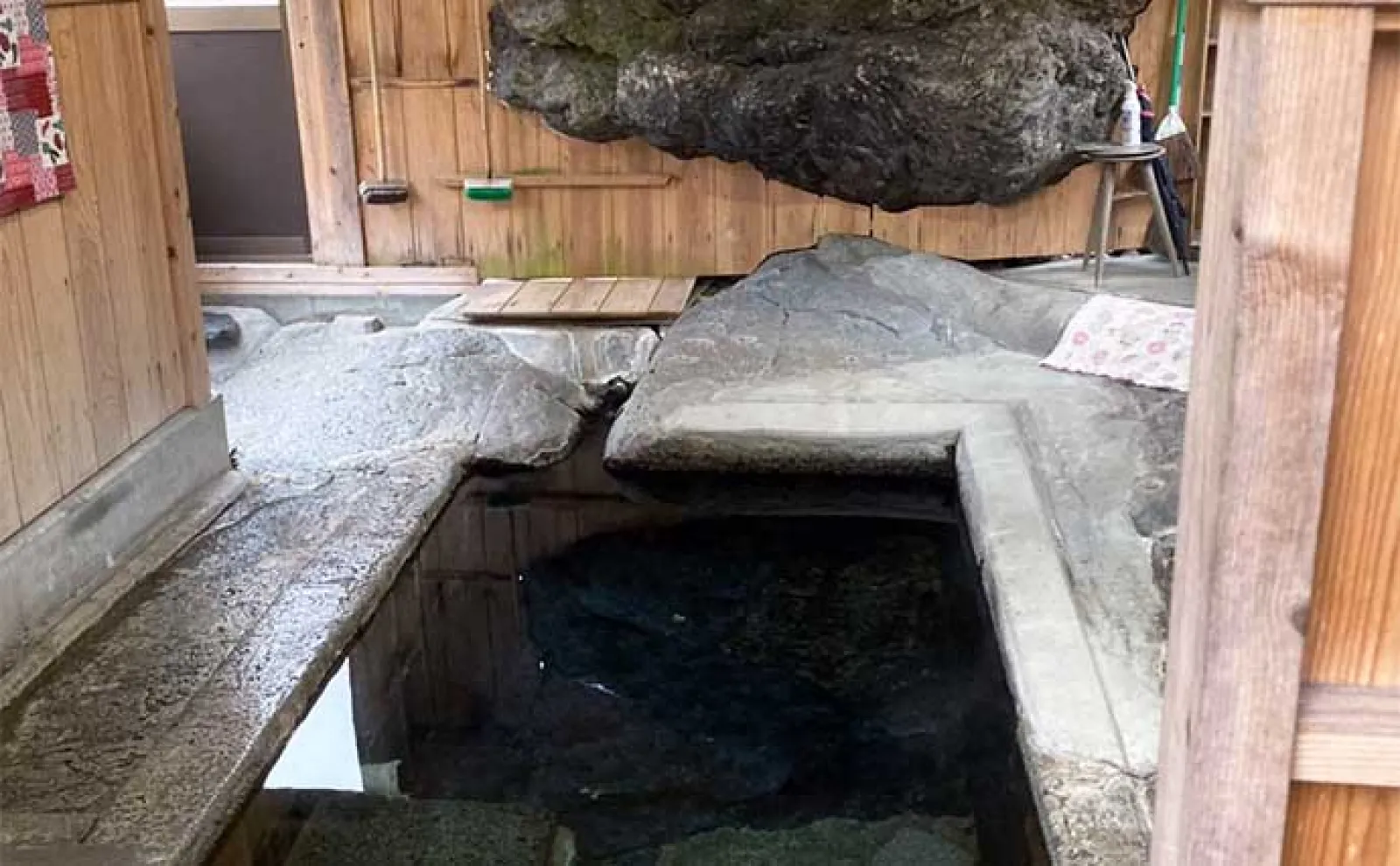 渓流釣りでイワナにヤマメと戯れる【福島・湯ノ岐川】温泉と宿も堪能の贅沢遠征釣行に