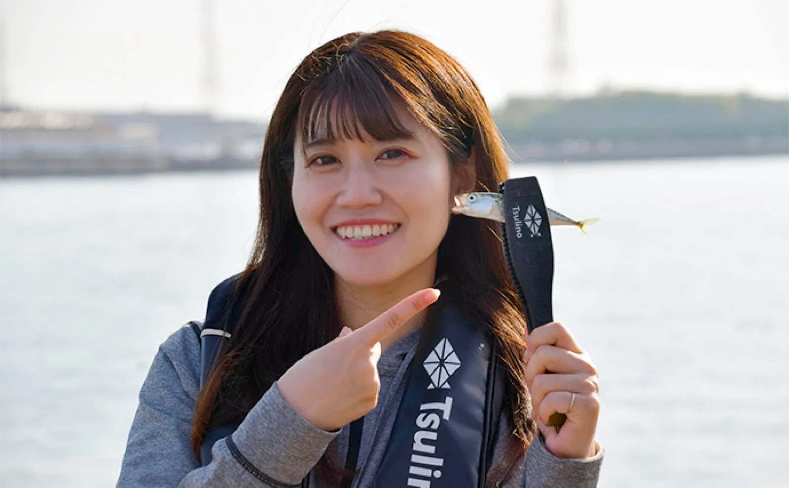 サビキ釣りでサッパ入れ食い【愛知・碧南海釣り広場】カーブフォールが有効?