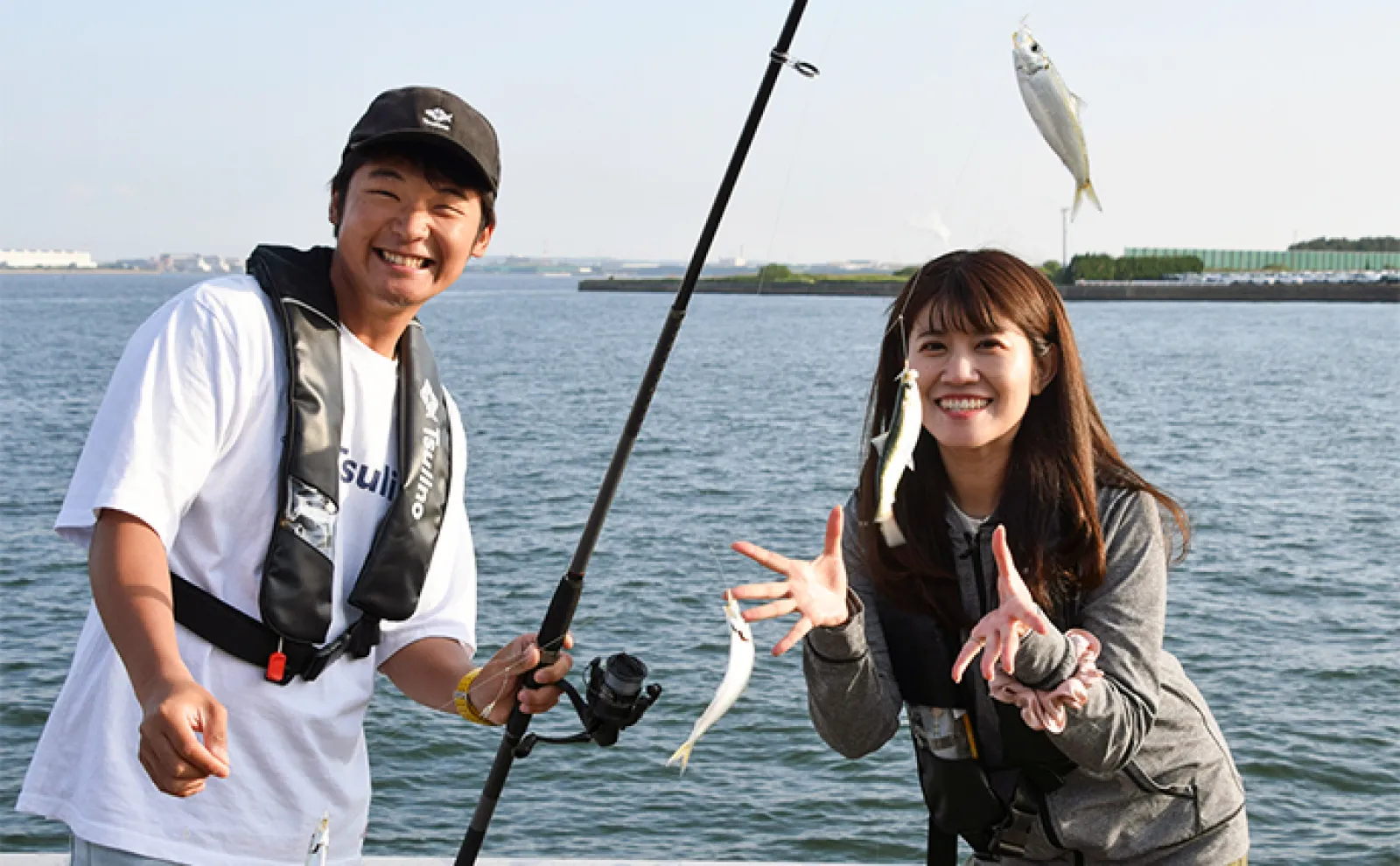 サビキ釣りでサッパ入れ食い【愛知・碧南海釣り広場】カーブフォールが有効?