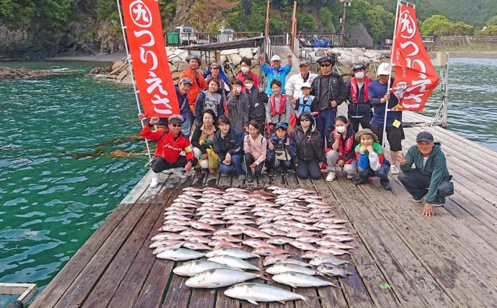 海上釣り堀でマダイや青物が好調【三重・正徳丸】名物の伊勢ブリもお目見え