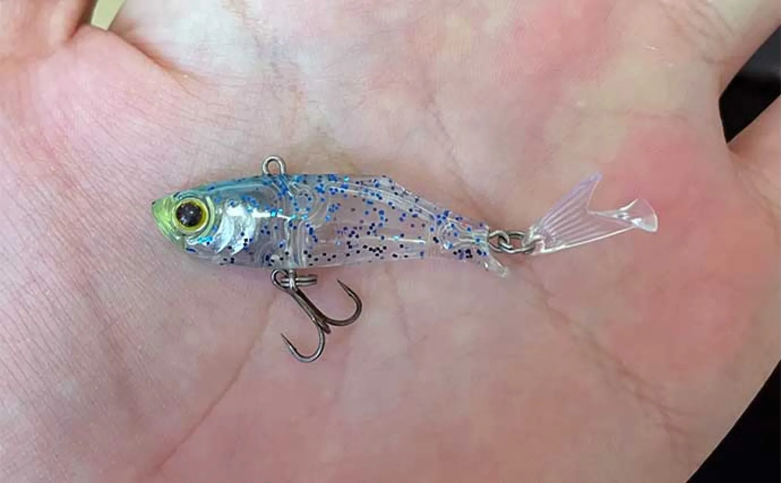 陸っぱりルアーシーバス釣行で本命バラシもキビレ2枚をキャッチ【大阪湾】