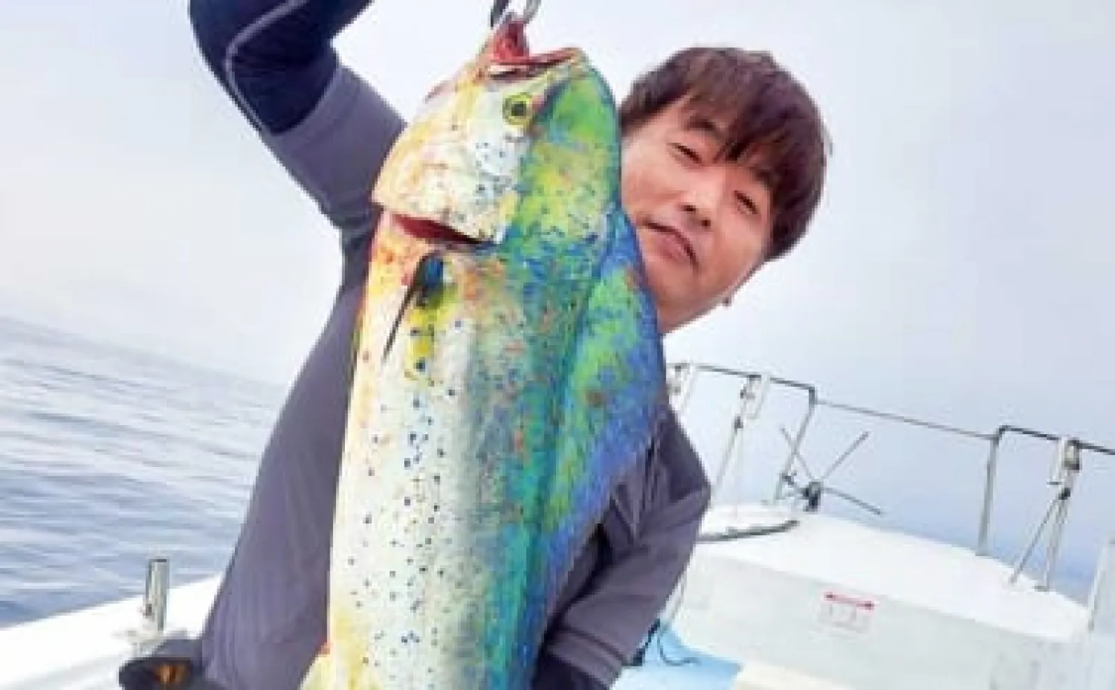 タイラバ＆ジギング釣行で1mシイラにマダイに根魚と魚種多彩【三重・五カ所湾沖】