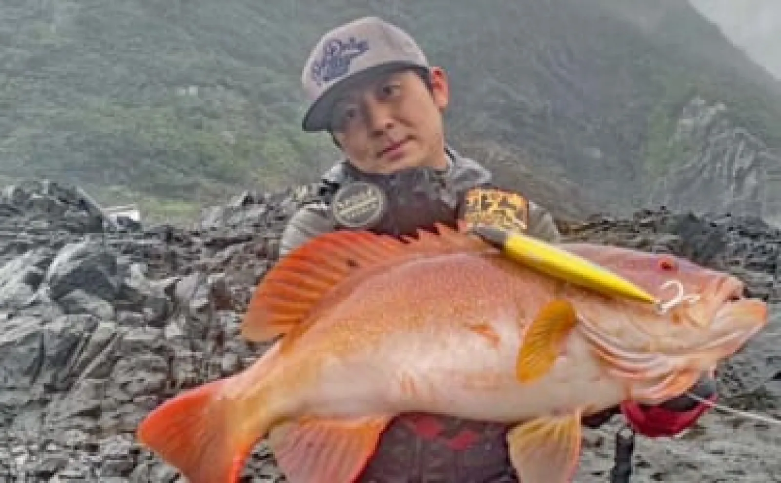 磯ルアー釣行でスジアラにハマフエフキにヒラスズキ【鹿児島・中甑島】