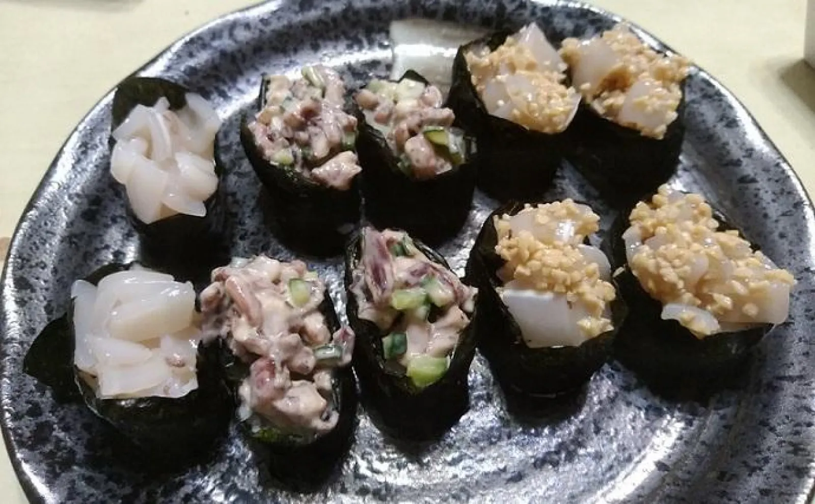 開幕直後の鹿島沖夜イカ釣りで100杯超え続出【茨城・不動丸】置竿で連発!