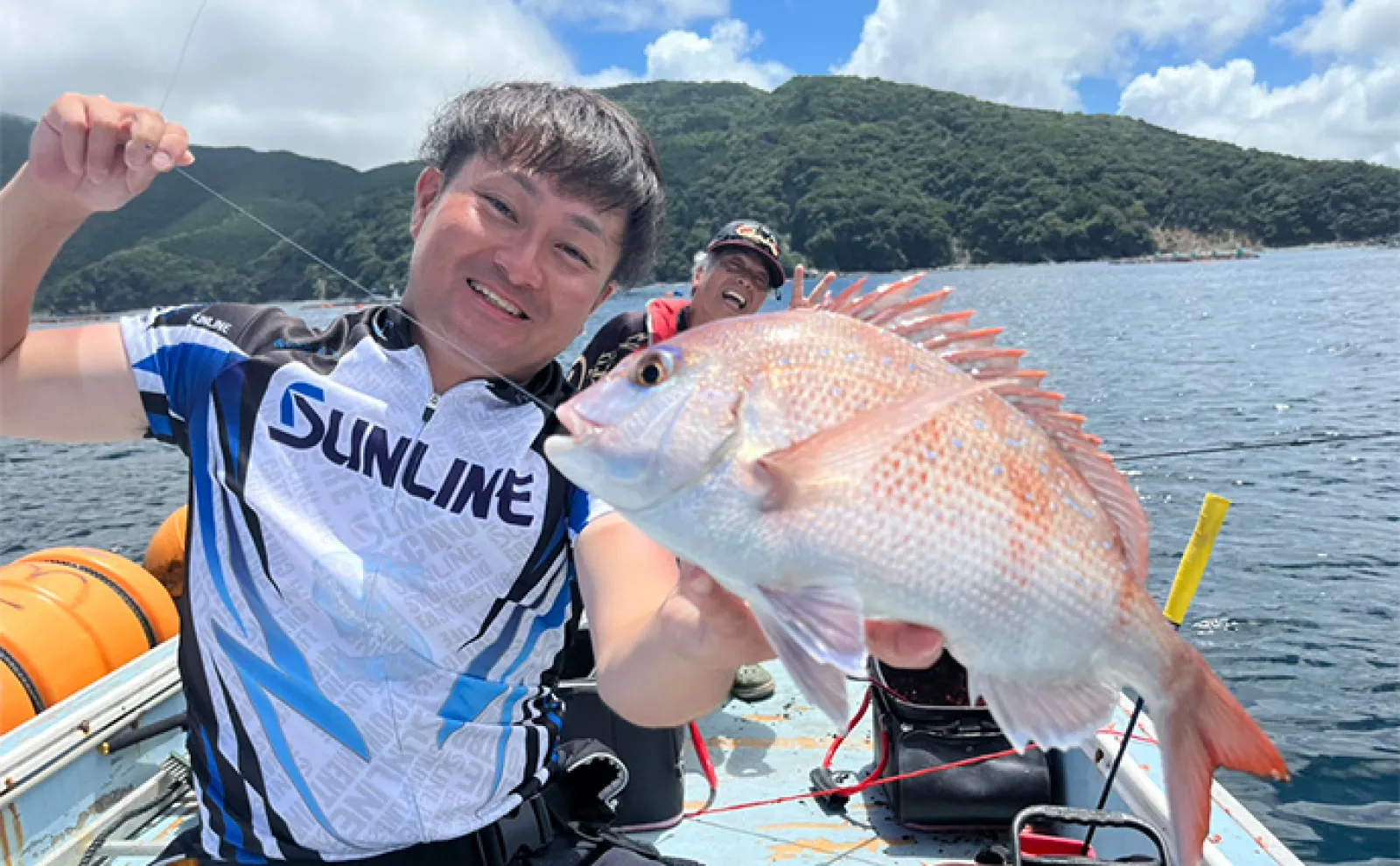 カセ釣りで63cm大型マダイをキャッチ【大分・蒲江】43cmのイサキも顔出し