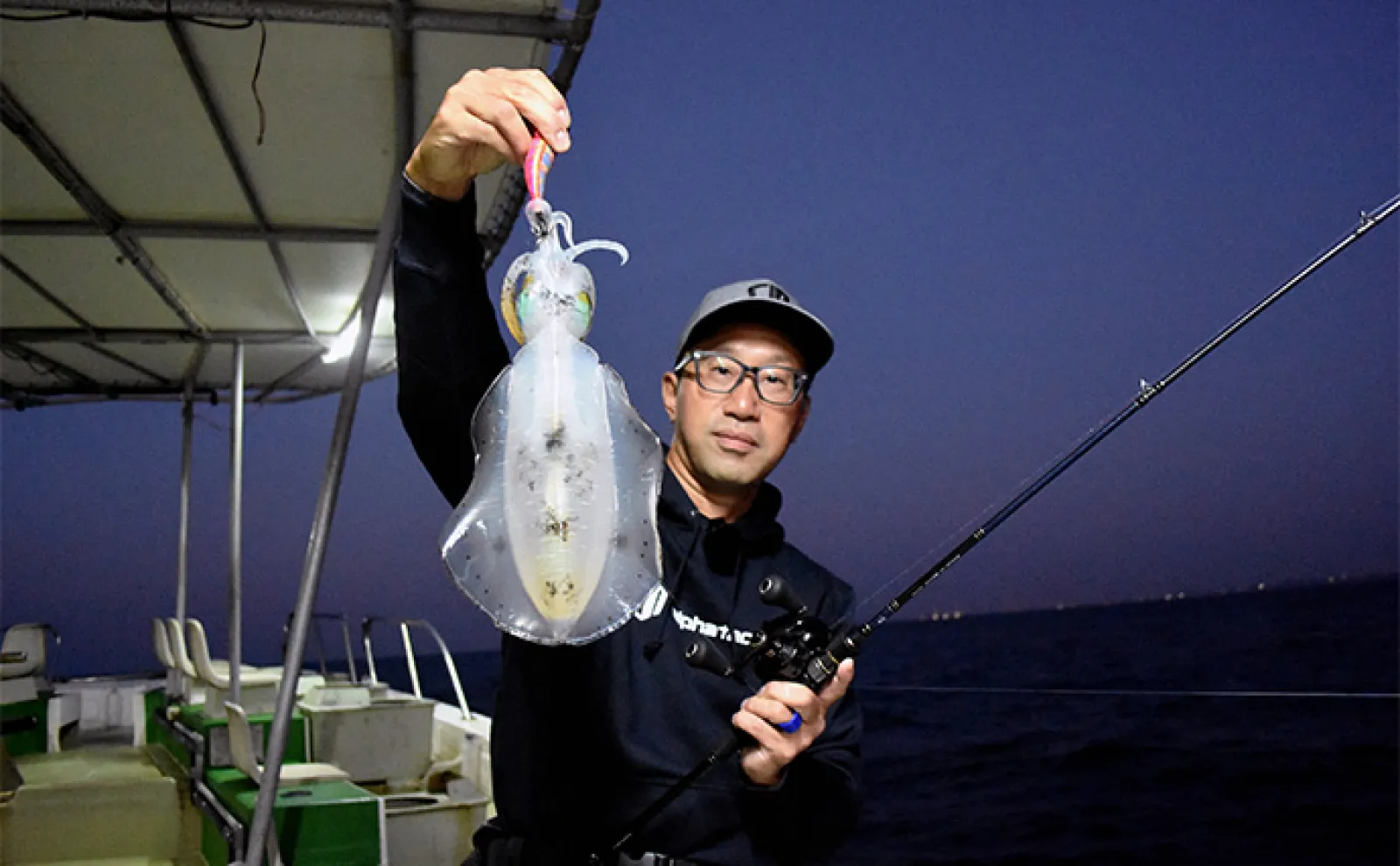 【地域特化型ロッド】で瀬戸内のアオリイカ20尾手中 決め手の「和田式仕掛け」とは?