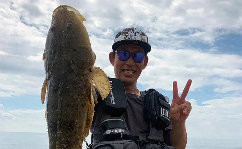 サーフルアー釣りで56cmマゴチ手中【三重】想定外の大型イシガレイも登場