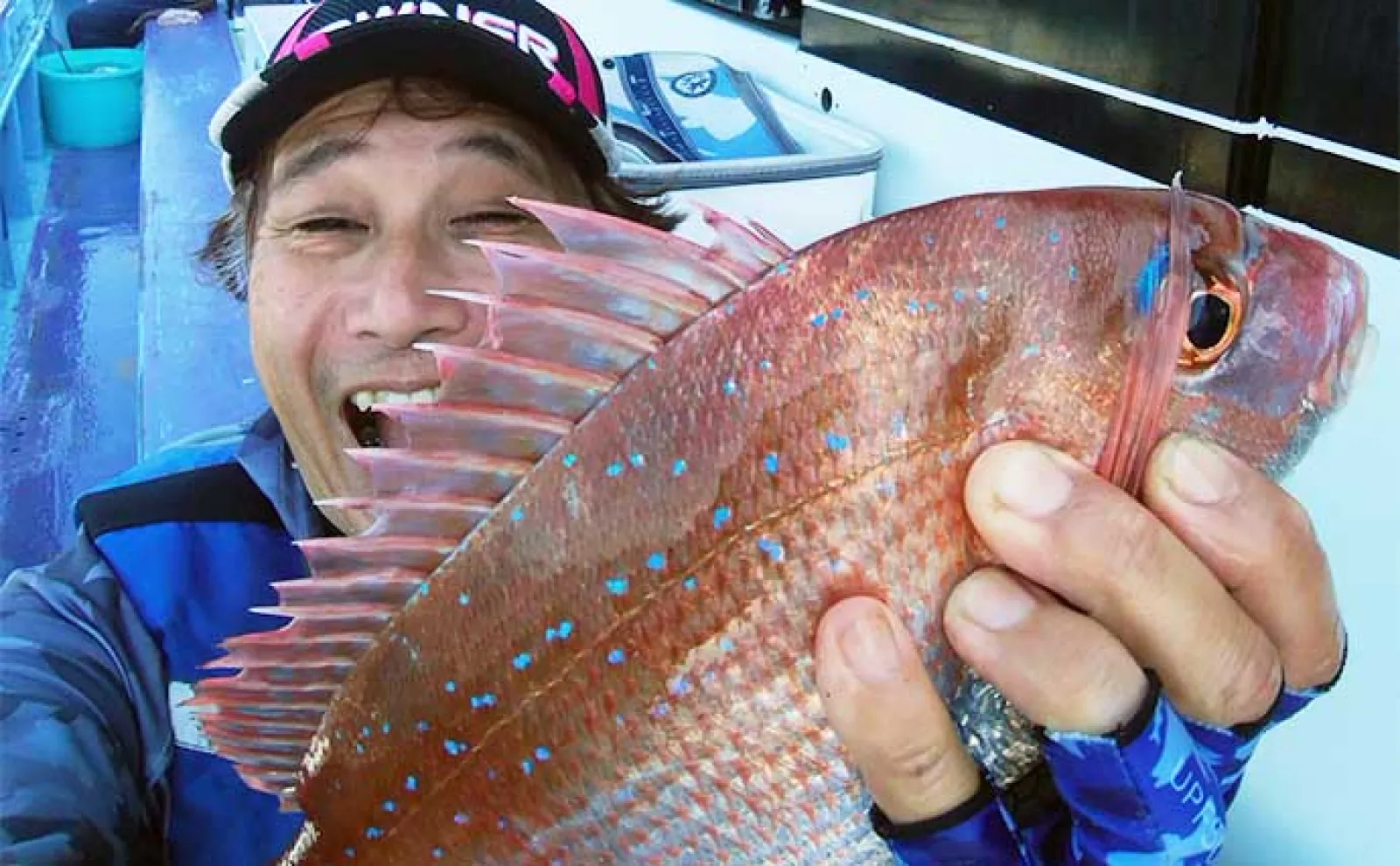 常磐沖のタイラバ&テンヤ釣りでマダイ20尾オーバー【茨城・釣友丸】