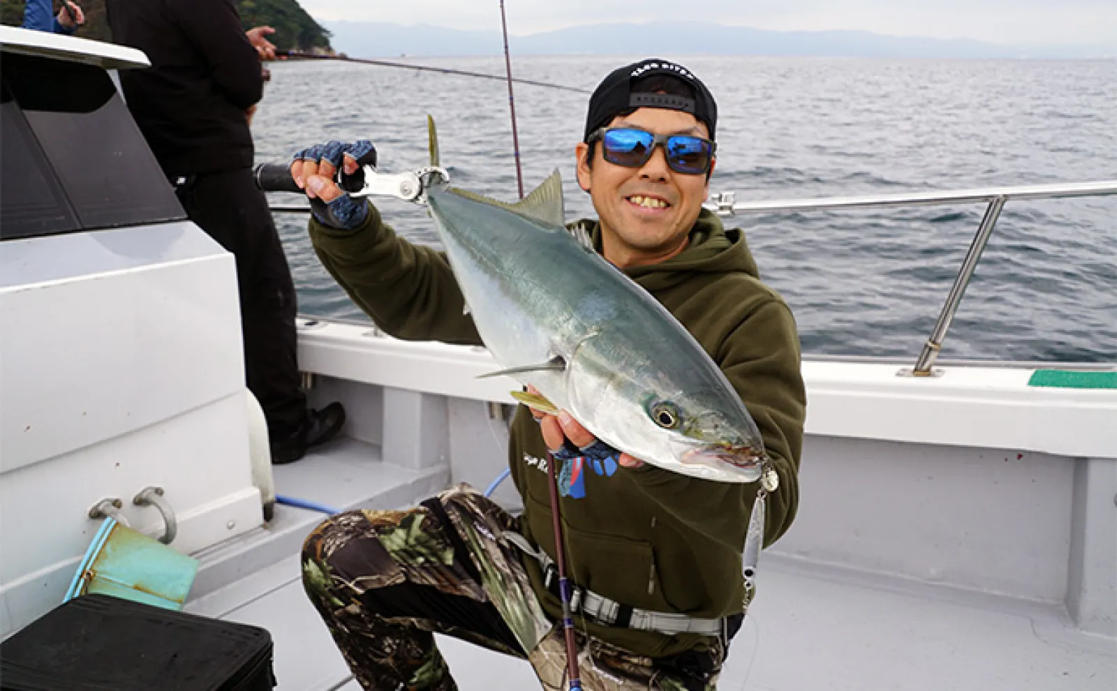 ジギング・キャスティング・タイラバ全対応ロッド『グリッサンド』で多彩魚種乱舞