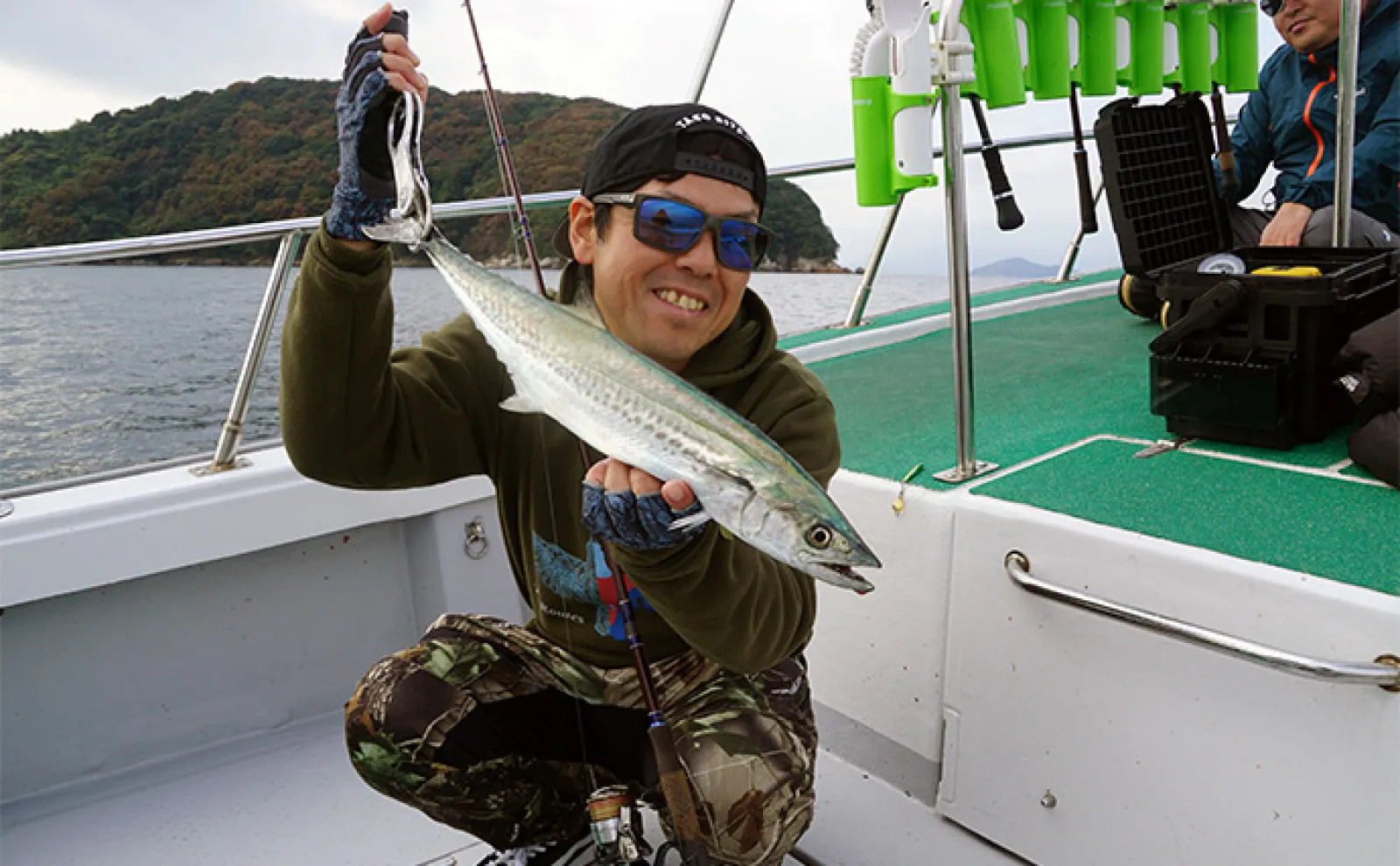 ジギング・キャスティング・タイラバ全対応ロッド『グリッサンド』で多彩魚種乱舞