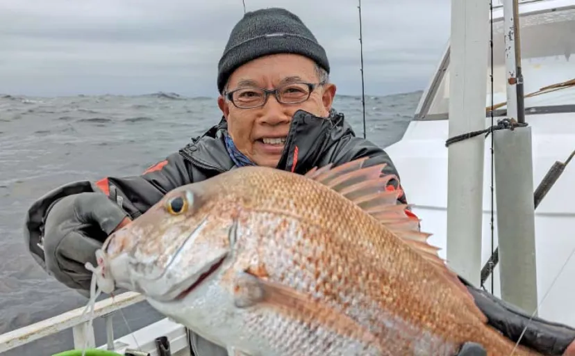 タイラバ釣行で51cmマダイをキャッチ【三重】船中良型アマダイも顔見せ