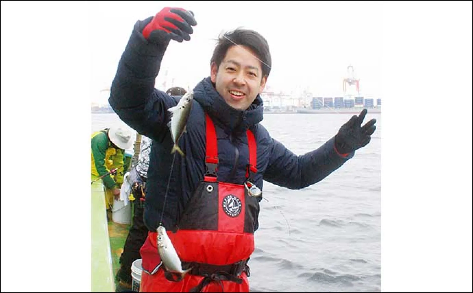 東京湾LTアジ釣りでトップ89尾【横浜・黒川本家】半日船でクーラー満タンに