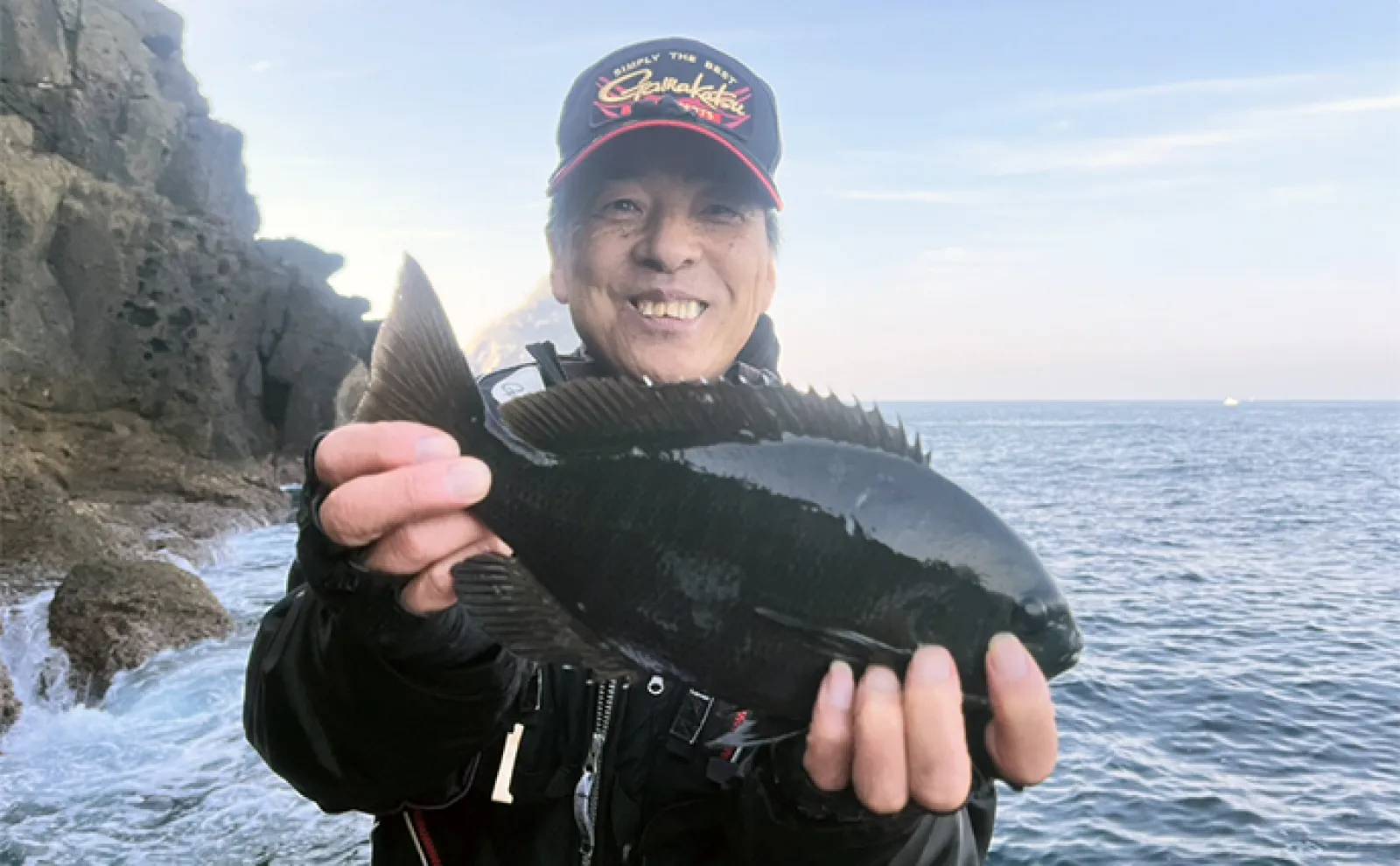 宮之浦での磯フカセ釣りで43cmクロ浮上【長崎】強気のやり取りが奏功