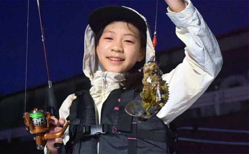 子供連れで楽しむ夜のボート釣行でカサゴにアジにシーバス【愛知・オーキッド】