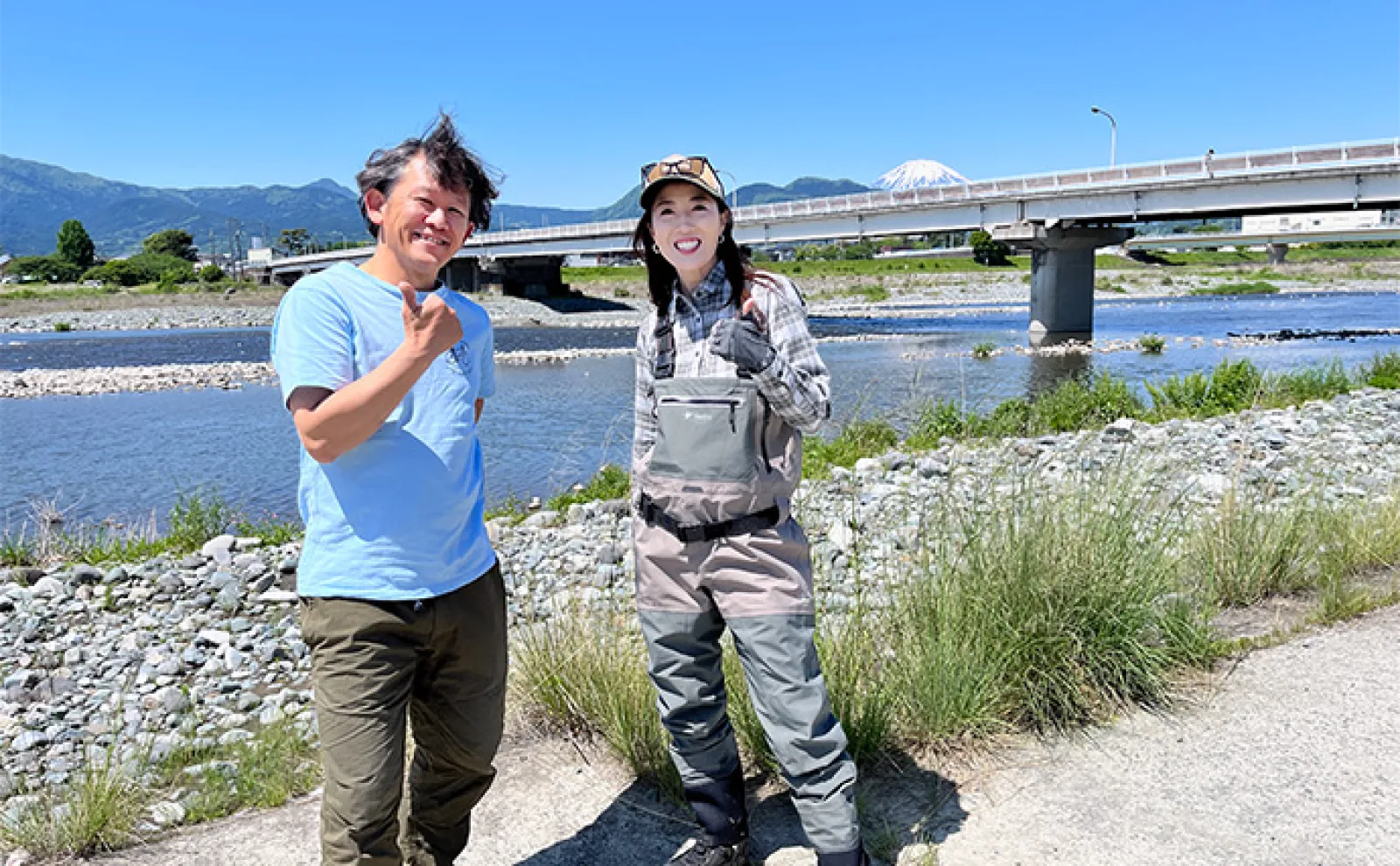 【岡田万里奈の釣り三昧休日】に密着!釣り中も移動中も『どこでもカラビナ』が大活躍