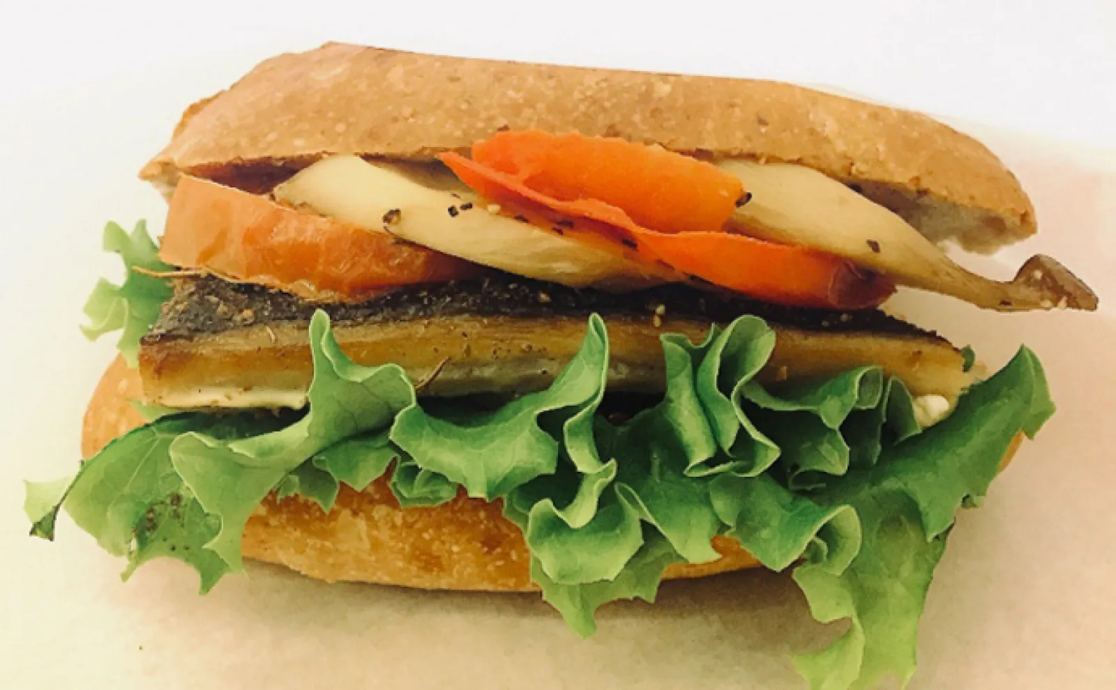 トルコの名物料理『サバサンド』 実はどんな魚で作っても簡単で美味しい?