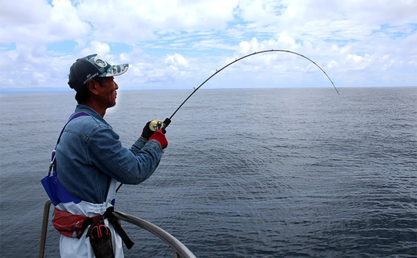 能登半島沖スロージギング釣行で高級美味魚「アラ」狙い 攻略の近道はロッドにあり