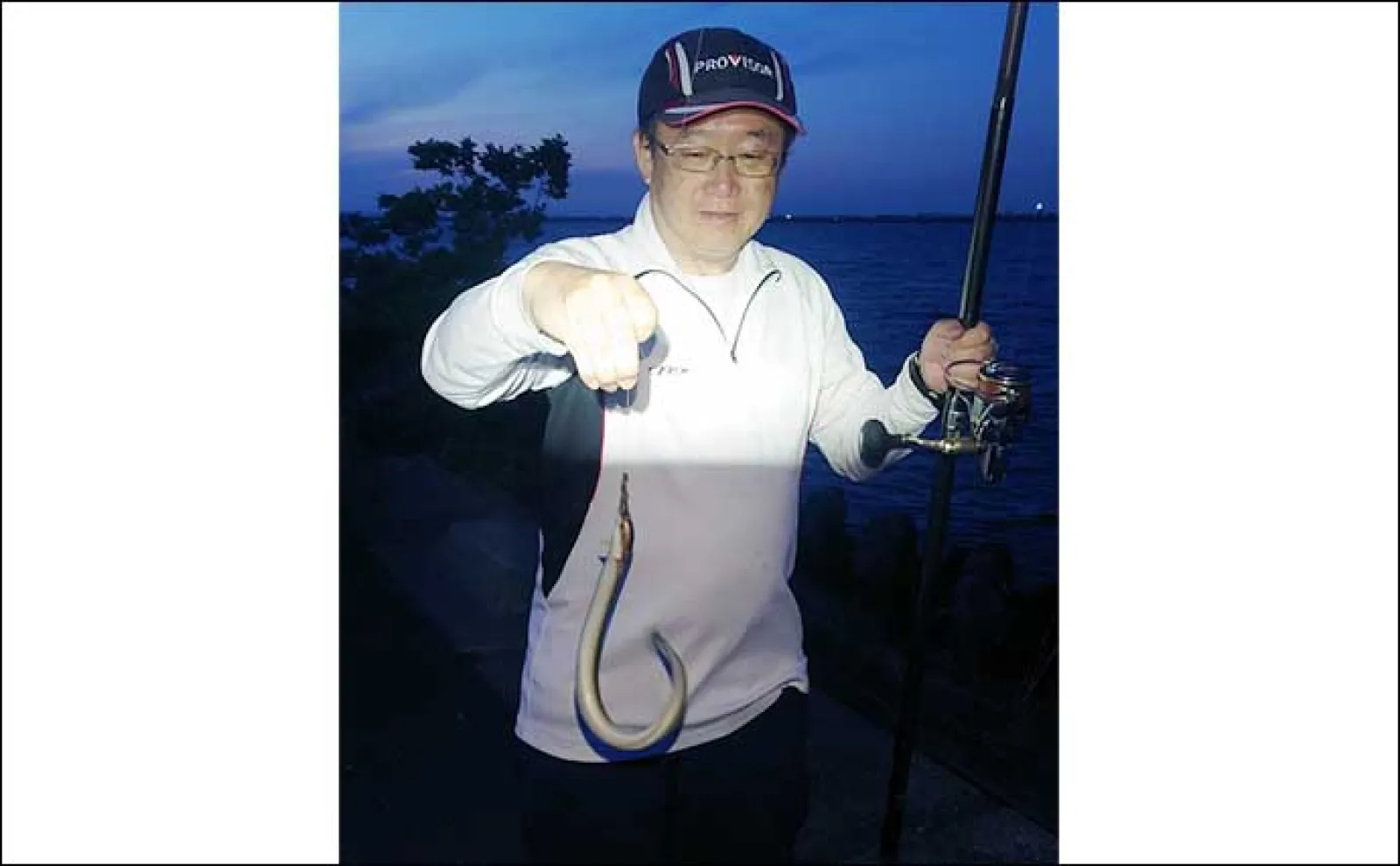 木曽川下流でのウナギ釣りでシーズン初物手中【三重】アケミ貝とミミズエサにヒット