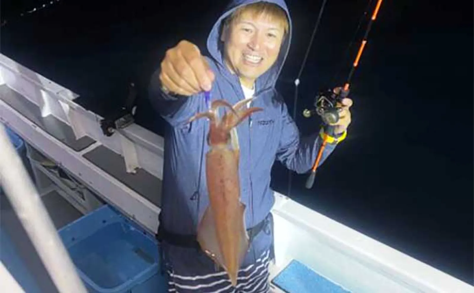 【夜焚きイカ釣果速報】銅突き仕掛けで釣る人100匹超えと上向き(福岡)