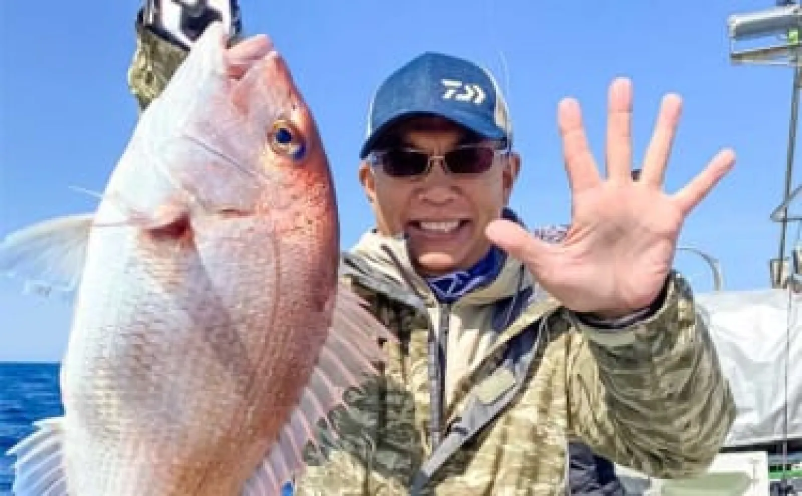 タイラバ釣行で56cm頭にマダイ5匹キャッチ【福井・敦賀】ストレートネクタイで連発