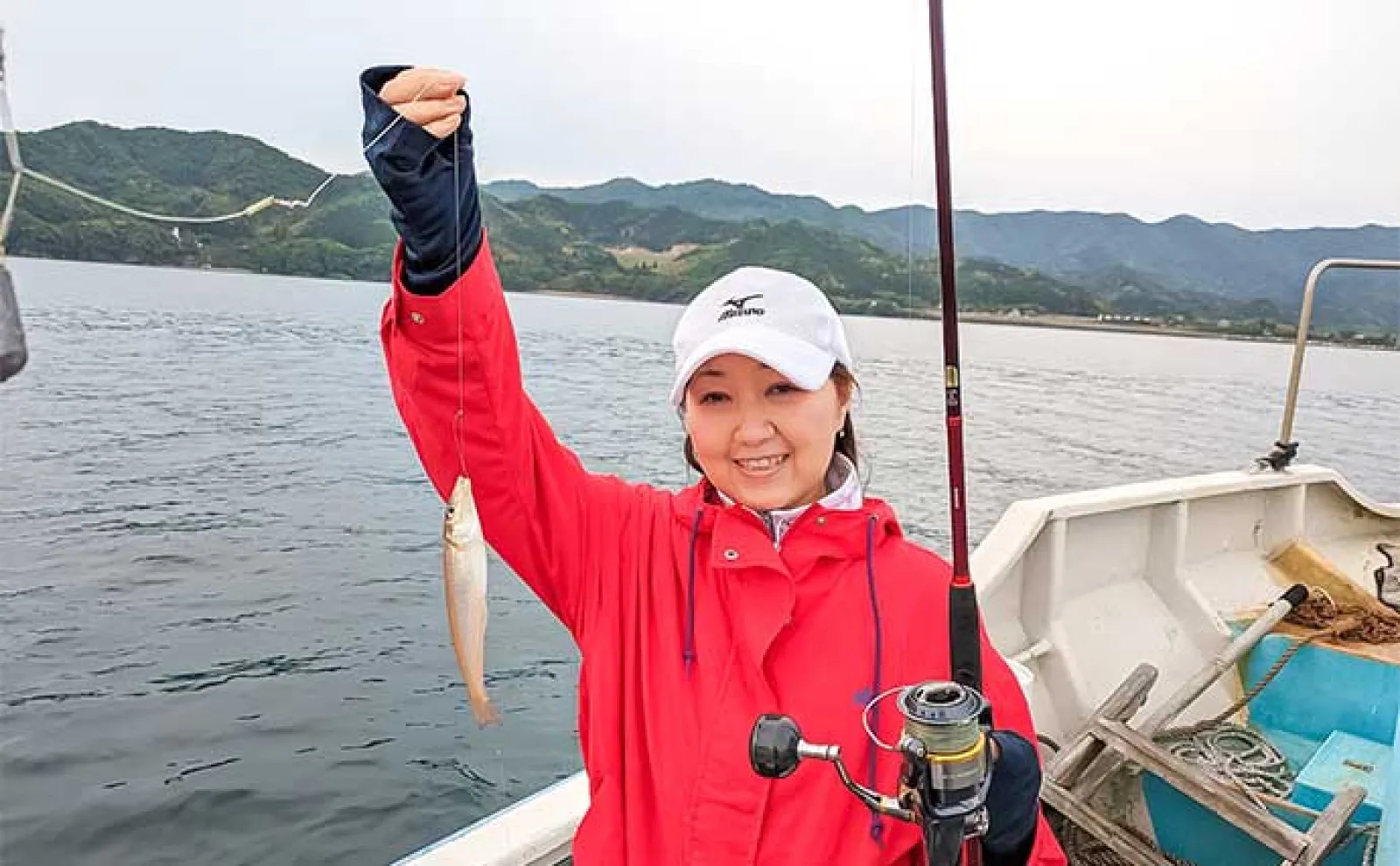 家族での船キス釣りで24cm筆頭に本命42匹【福井・岡津】初体験でも十分に満喫