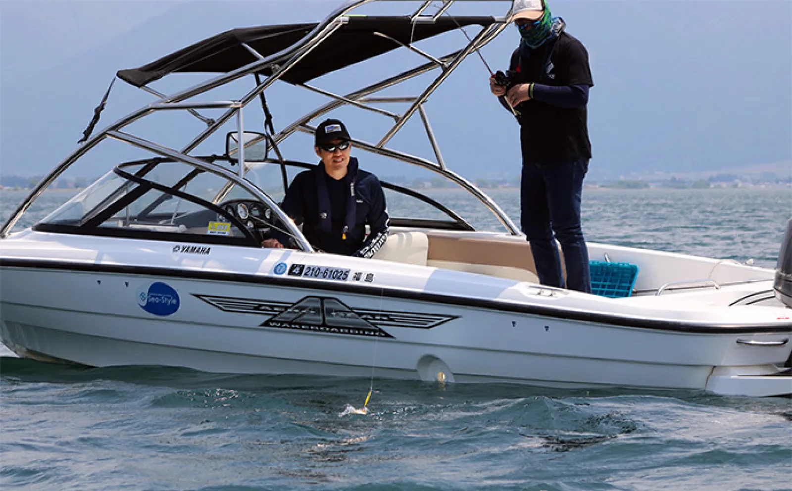 猪苗代湖レイクジギングで40cm超え大イワナ浮上【福島】レンタルボートプランで挑戦