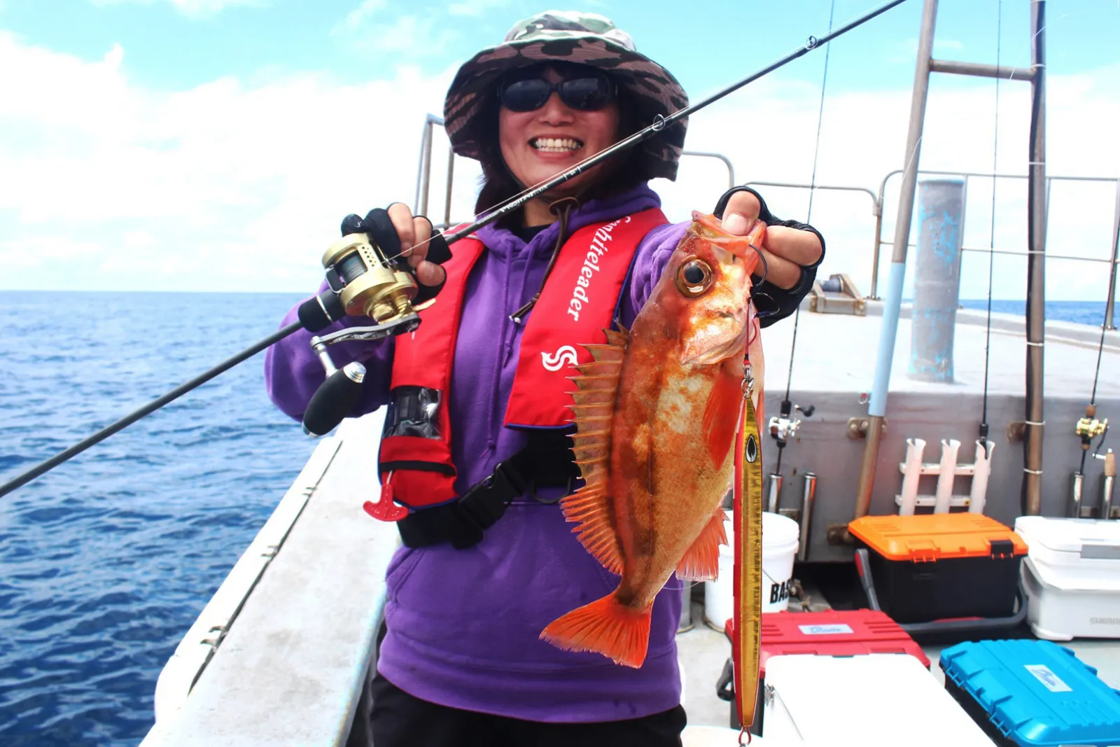 能登半島沖スロージギング釣行で高級美味魚「アラ」狙い 攻略の近道はロッドにあり