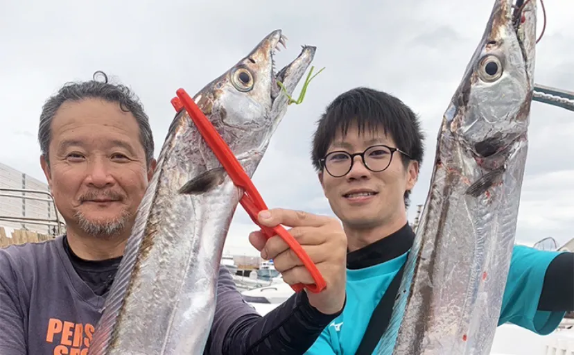 【船釣り釣果速報】博多湾内のタチウオ釣りで指7本級ドラゴン堂々浮上（福岡）