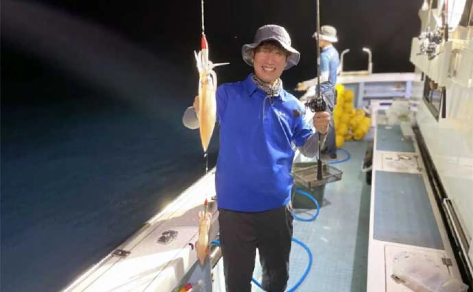 【船釣り・磯釣り釣果速報】夜の地磯で13.5kgアラ(クエ)堂々浮上《長崎・佐賀》