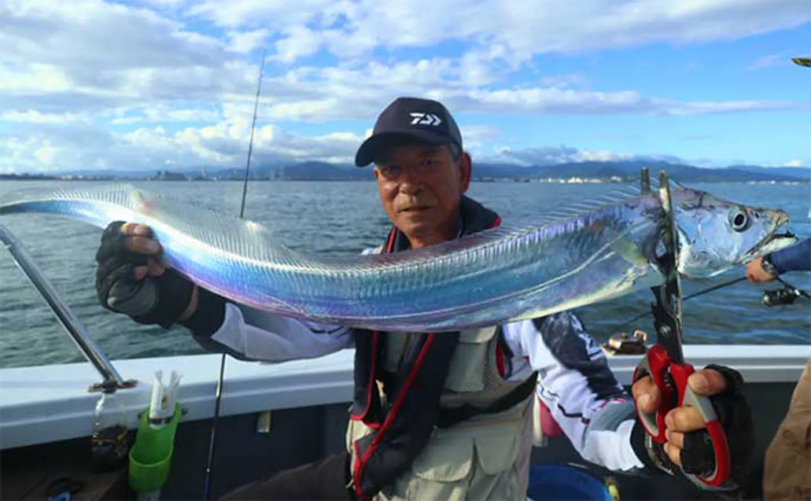 【駿河湾で釣りをしよう!】2024年お盆休み前半の東名高速・中央自動車道の渋滞予測を紹介