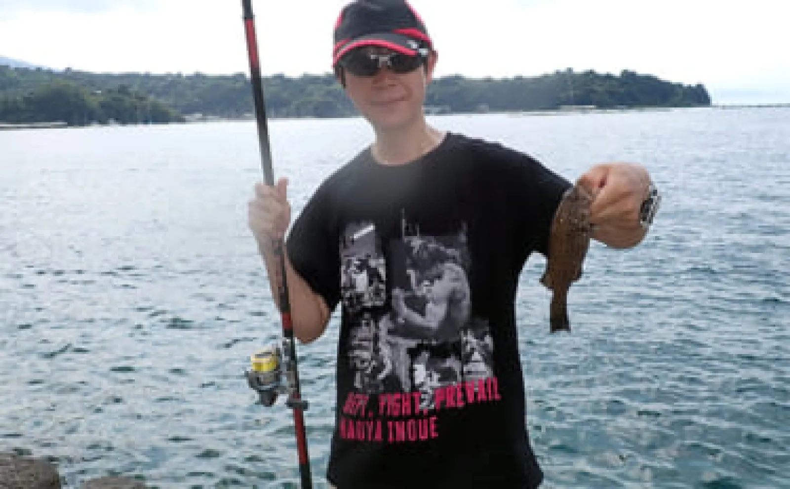 宿泊した旅館裏の釣り場でのんびりウキ釣り【静岡・松濤館】メジナや
