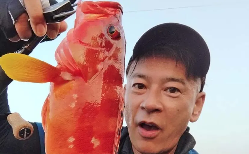 沖磯でのロックフィッシュ釣行で35cm筆頭に良型アカハタ連発！【長崎・野母崎沖】