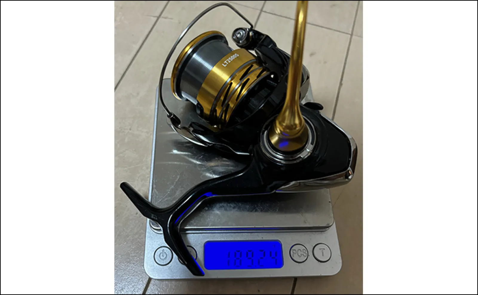 スピニングリールの重さを測ってみた メーカー発表値と【2~3gの スピニングリールの重さを測ってみた メーカー発表値と【2~3gの