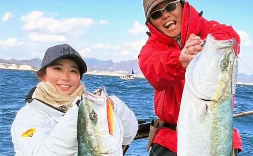 【船釣り釣果速報】水深20mのシャローエリアでのジギングでブリ連打！（福岡）