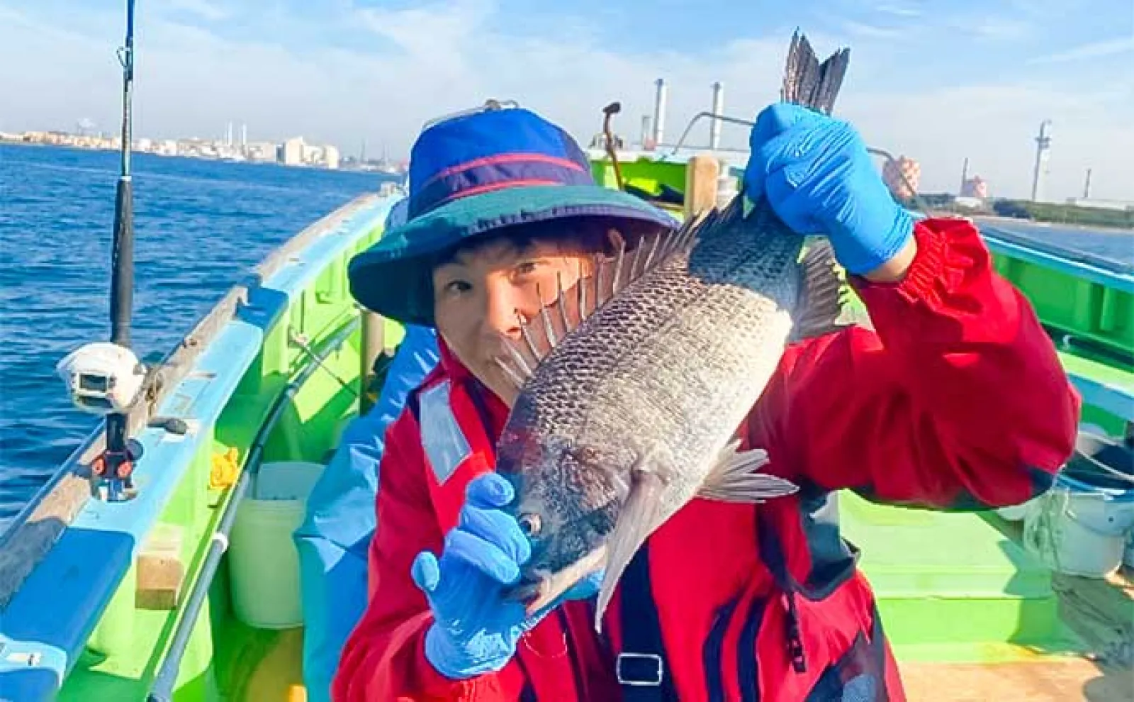 黒川本家の半日LTアジ船で入れ食いを堪能!【横浜】良型クロダイも連続ヒット