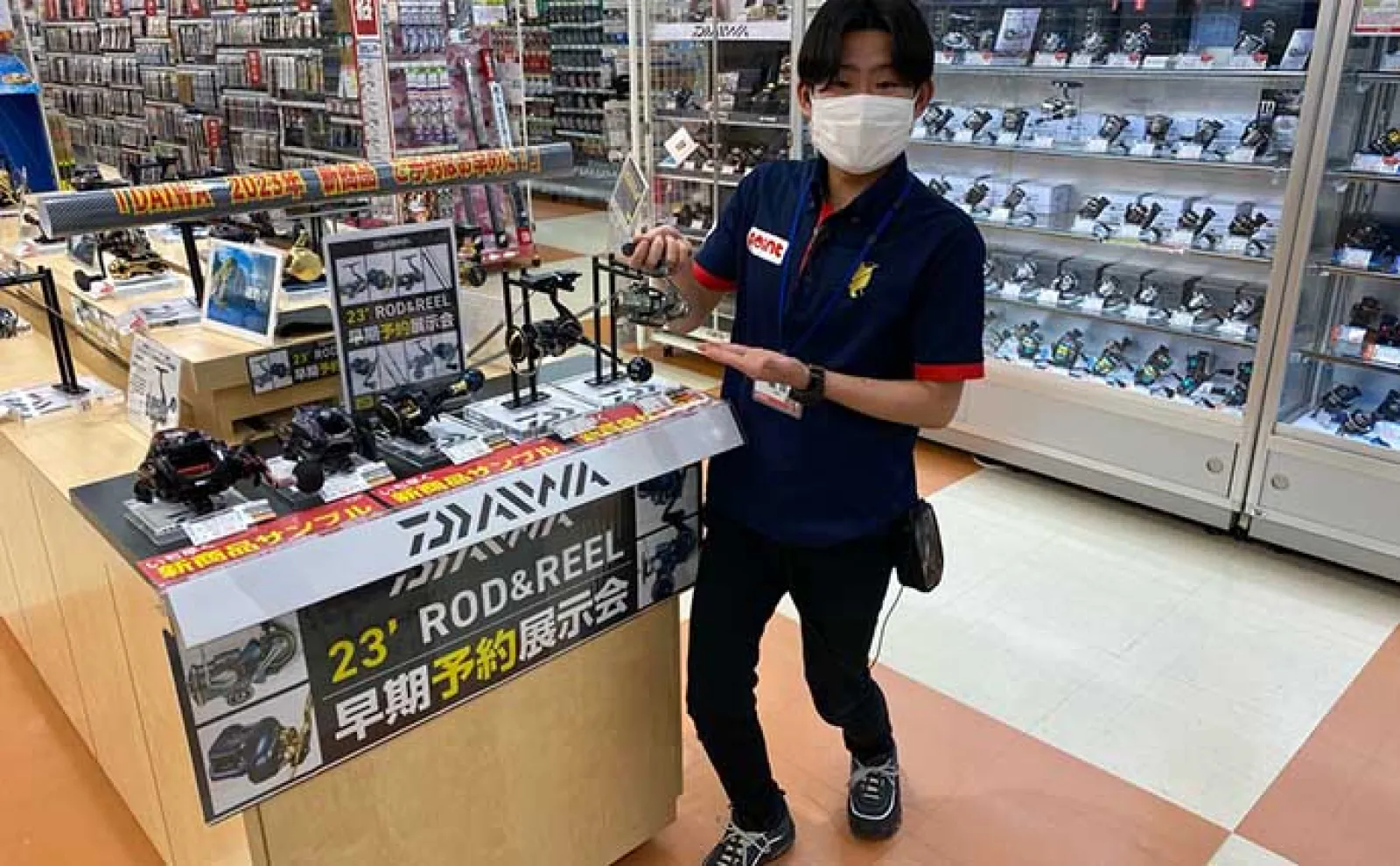 『釣具のポイント』店員156人に【1年間の釣具購入額】を聞いてみた 意外と節約上手?
