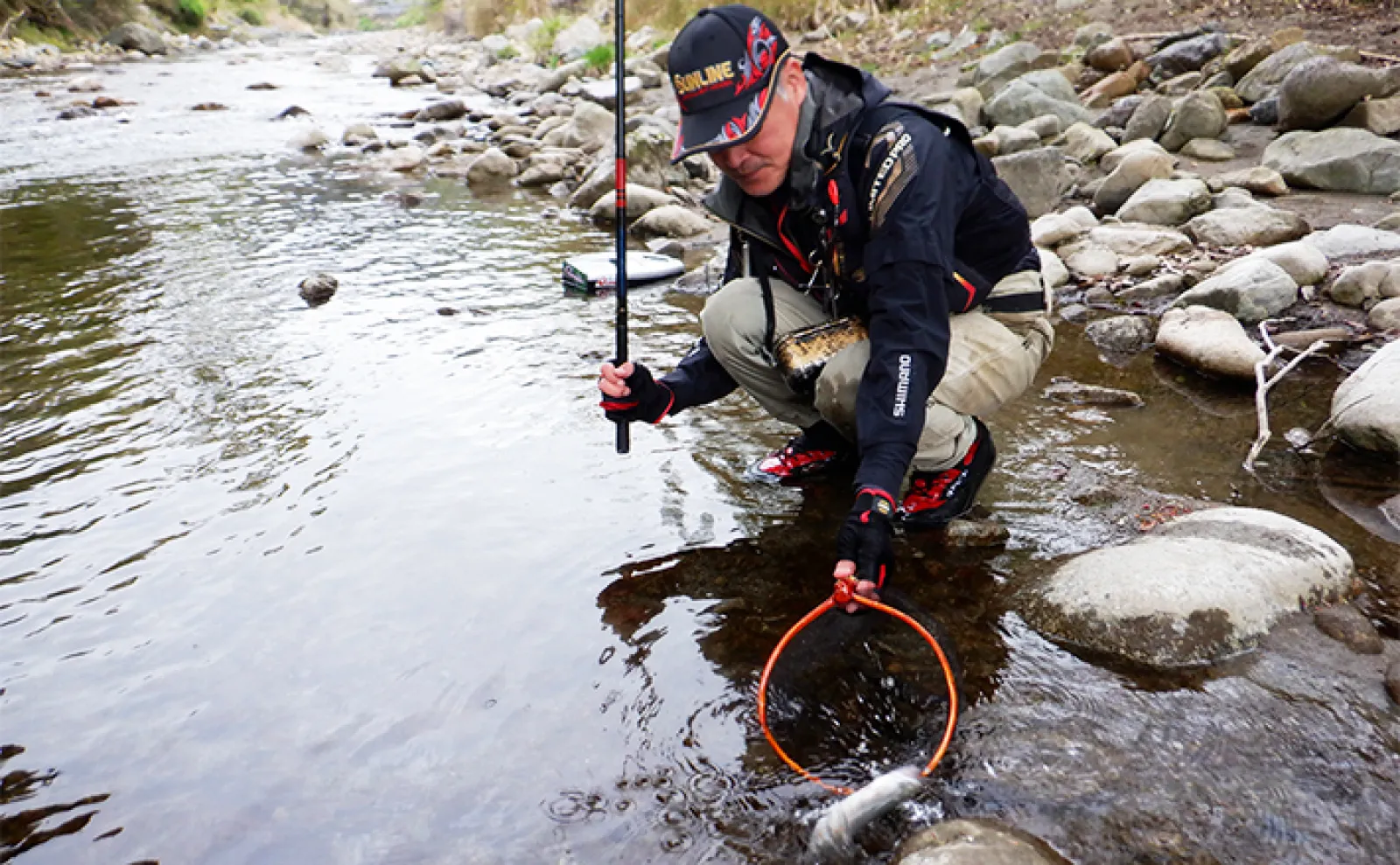 渓流釣りのおすすめエサ17選】 定番のイクラから変わり種の代用エサ