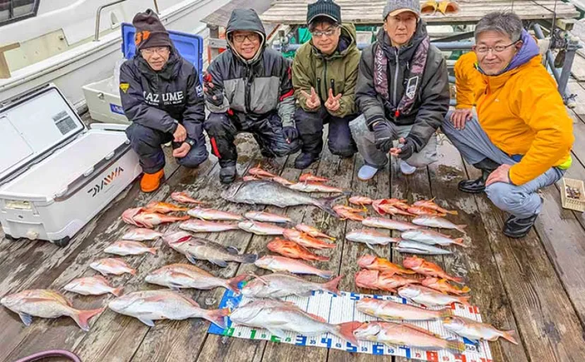 良型本命＆多彩なゲスト登場！【三重・志摩沖】ディープタイラバで50cm超えマダイを好捕