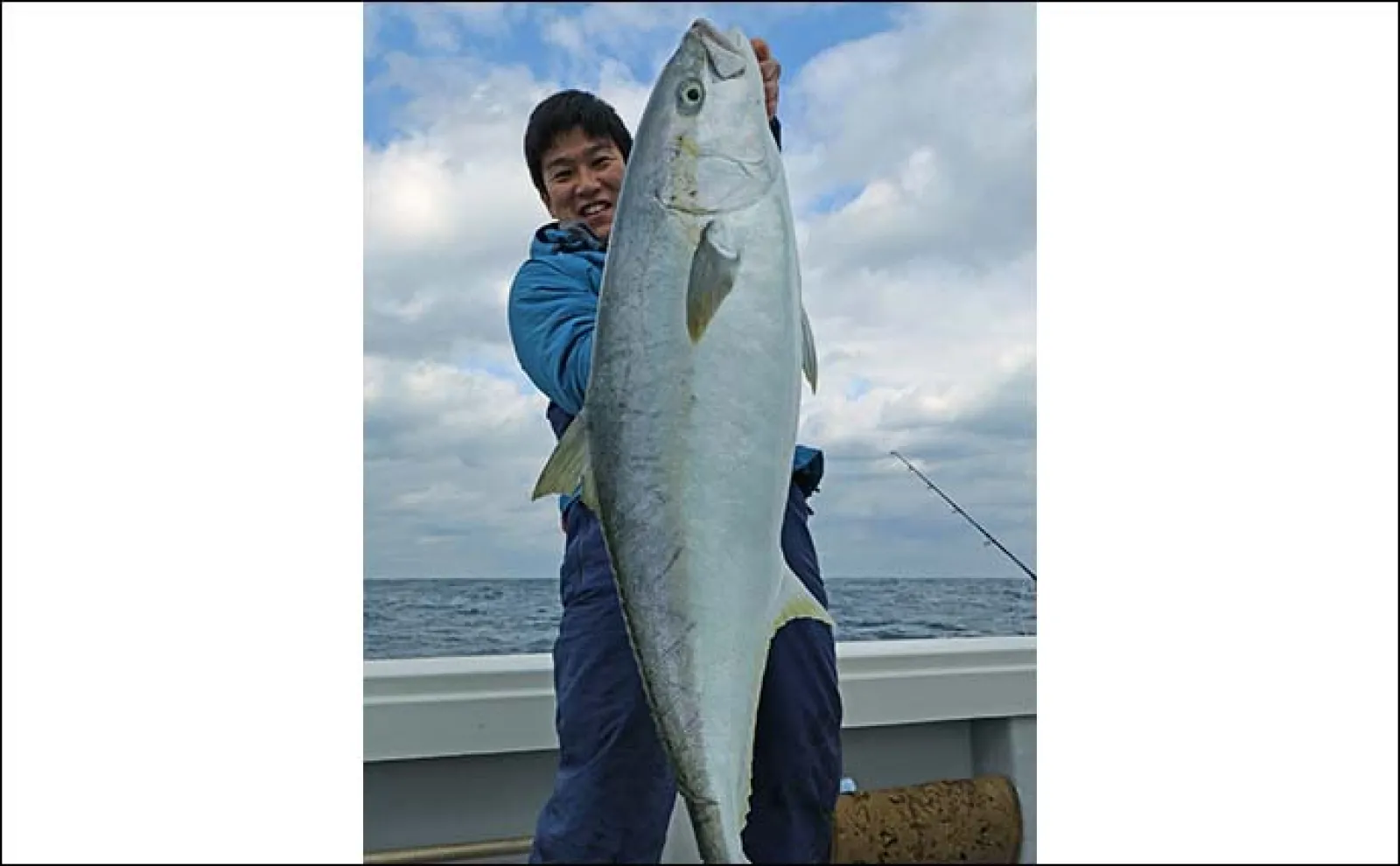 玄海灘キャスティングゲームで12kg超え頭にヒラマサ2尾キャッチ成功
