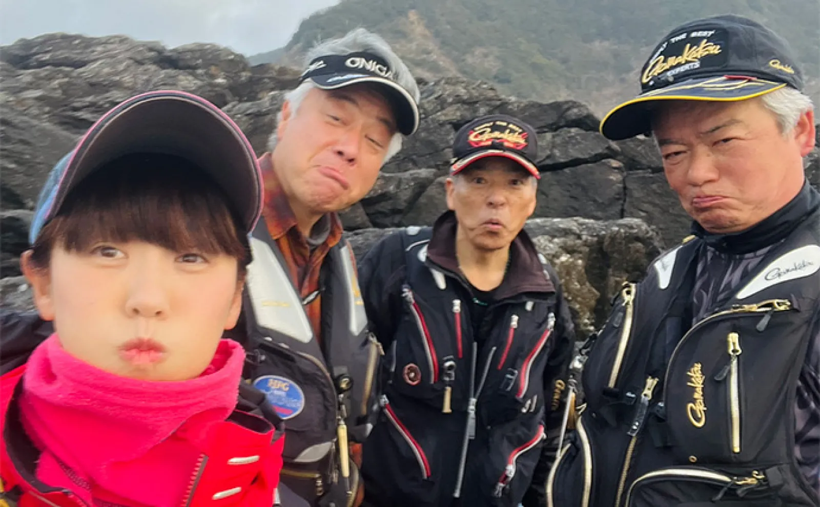 沖磯『ヒラバエ』でのフカセ釣りで40cm級クチブト＆オナガクロを