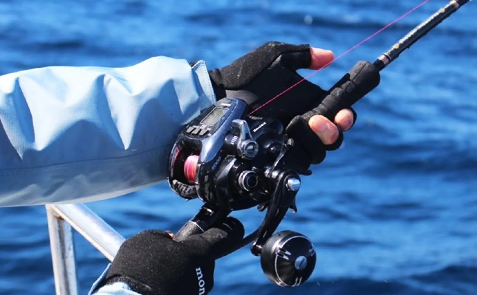 【電動リールとリチウムイオンバッテリー】でマグロ連打! トンジギに電動が断然オススメなワケとは?